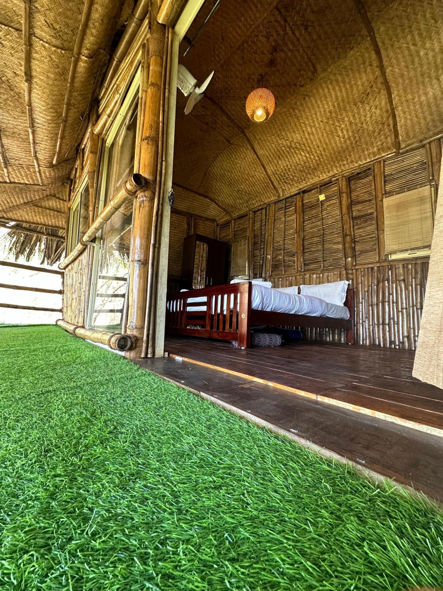 Sunset Valley Kerala Pool Resort - Serene Natural Forest Cottage Stay In Idukki With Sunrise & Sunset Panoramas, Natural Streams & Tranquil Summer Evenings Pīrmed Extérieur photo