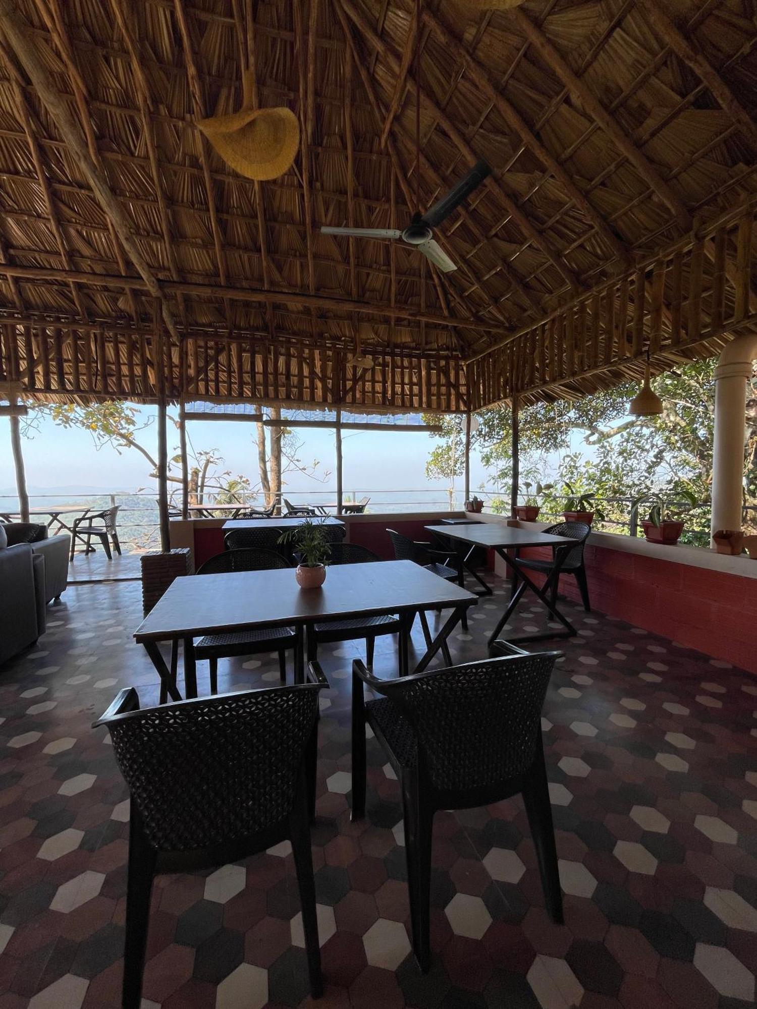 Sunset Valley Kerala Pool Resort - Serene Natural Forest Cottage Stay In Idukki With Sunrise & Sunset Panoramas, Natural Streams & Tranquil Summer Evenings Pīrmed Extérieur photo