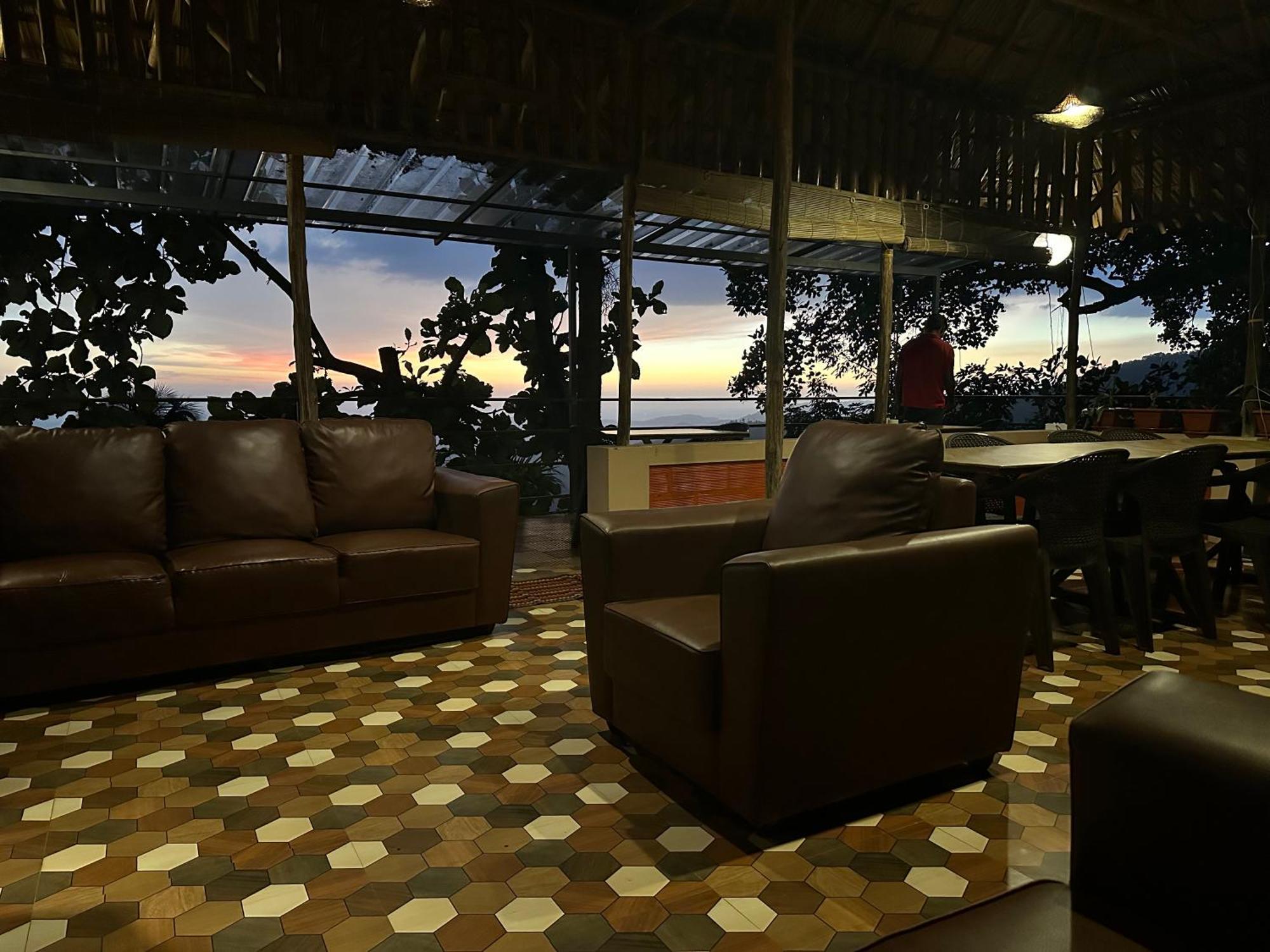 Sunset Valley Kerala Pool Resort - Serene Natural Forest Cottage Stay In Idukki With Sunrise & Sunset Panoramas, Natural Streams & Tranquil Summer Evenings Pīrmed Extérieur photo