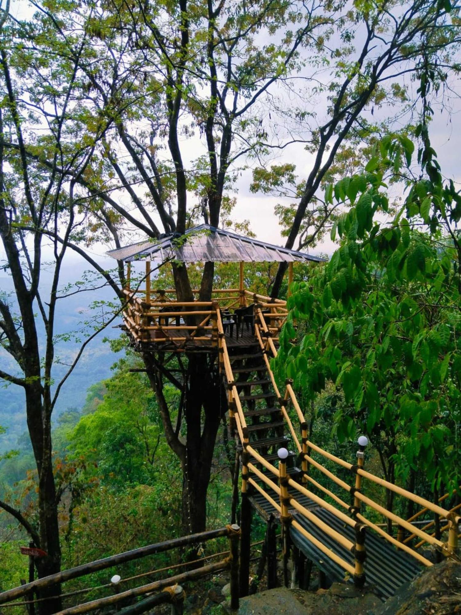 Sunset Valley Kerala Pool Resort - Serene Natural Forest Cottage Stay In Idukki With Sunrise & Sunset Panoramas, Natural Streams & Tranquil Summer Evenings Pīrmed Extérieur photo