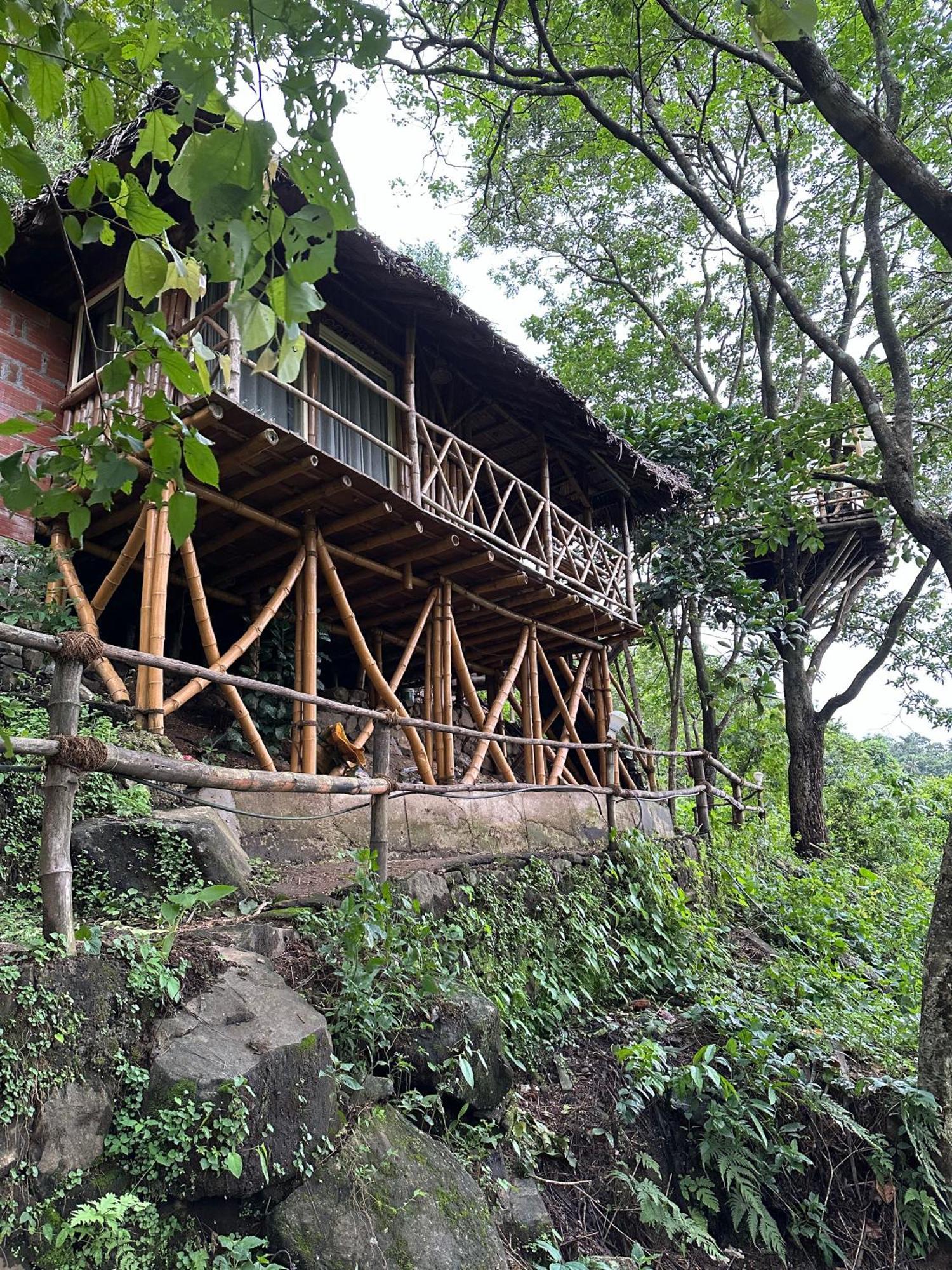 Sunset Valley Kerala Pool Resort - Serene Natural Forest Cottage Stay In Idukki With Sunrise & Sunset Panoramas, Natural Streams & Tranquil Summer Evenings Pīrmed Extérieur photo