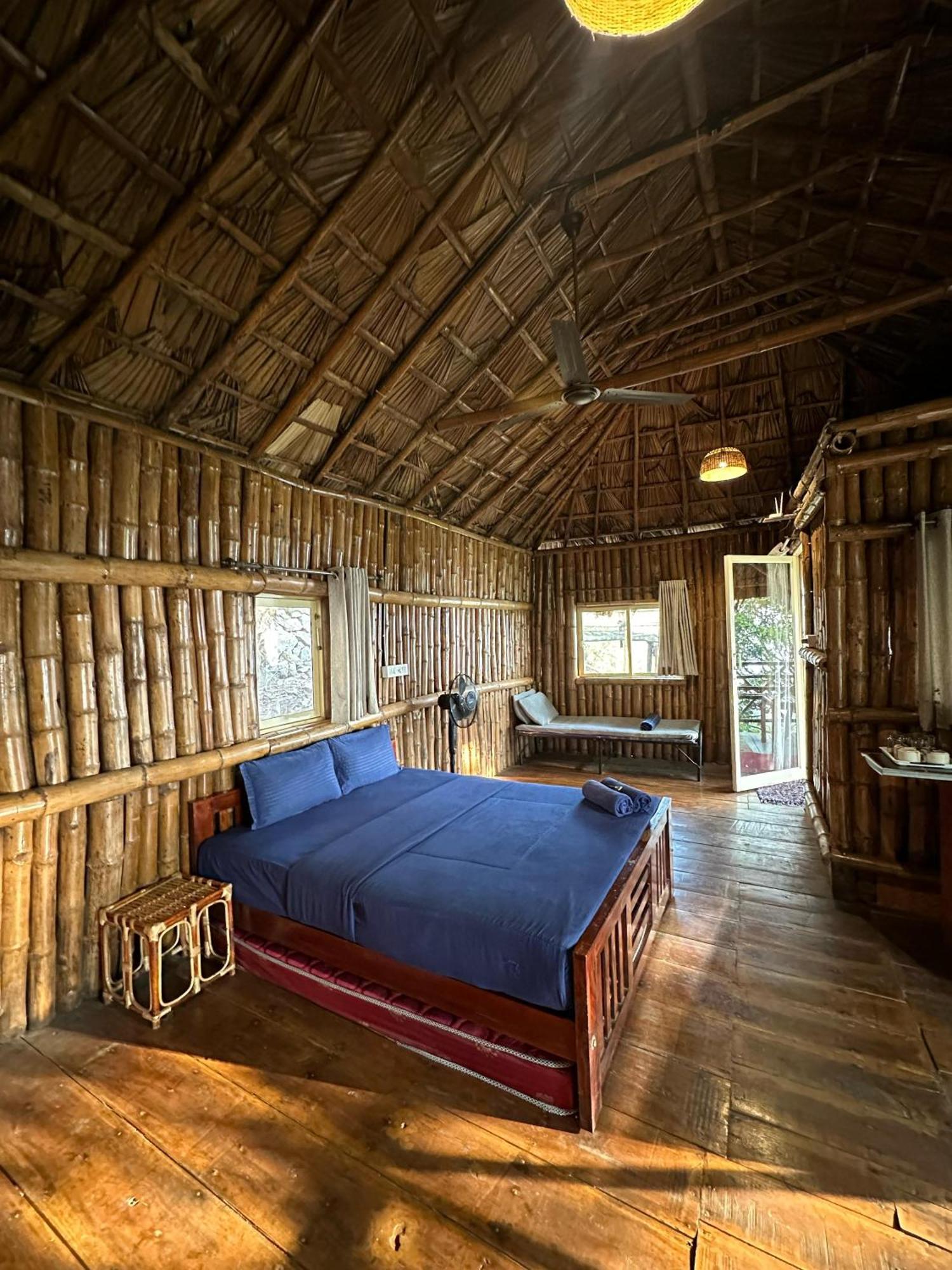 Sunset Valley Kerala Pool Resort - Serene Natural Forest Cottage Stay In Idukki With Sunrise & Sunset Panoramas, Natural Streams & Tranquil Summer Evenings Pīrmed Extérieur photo