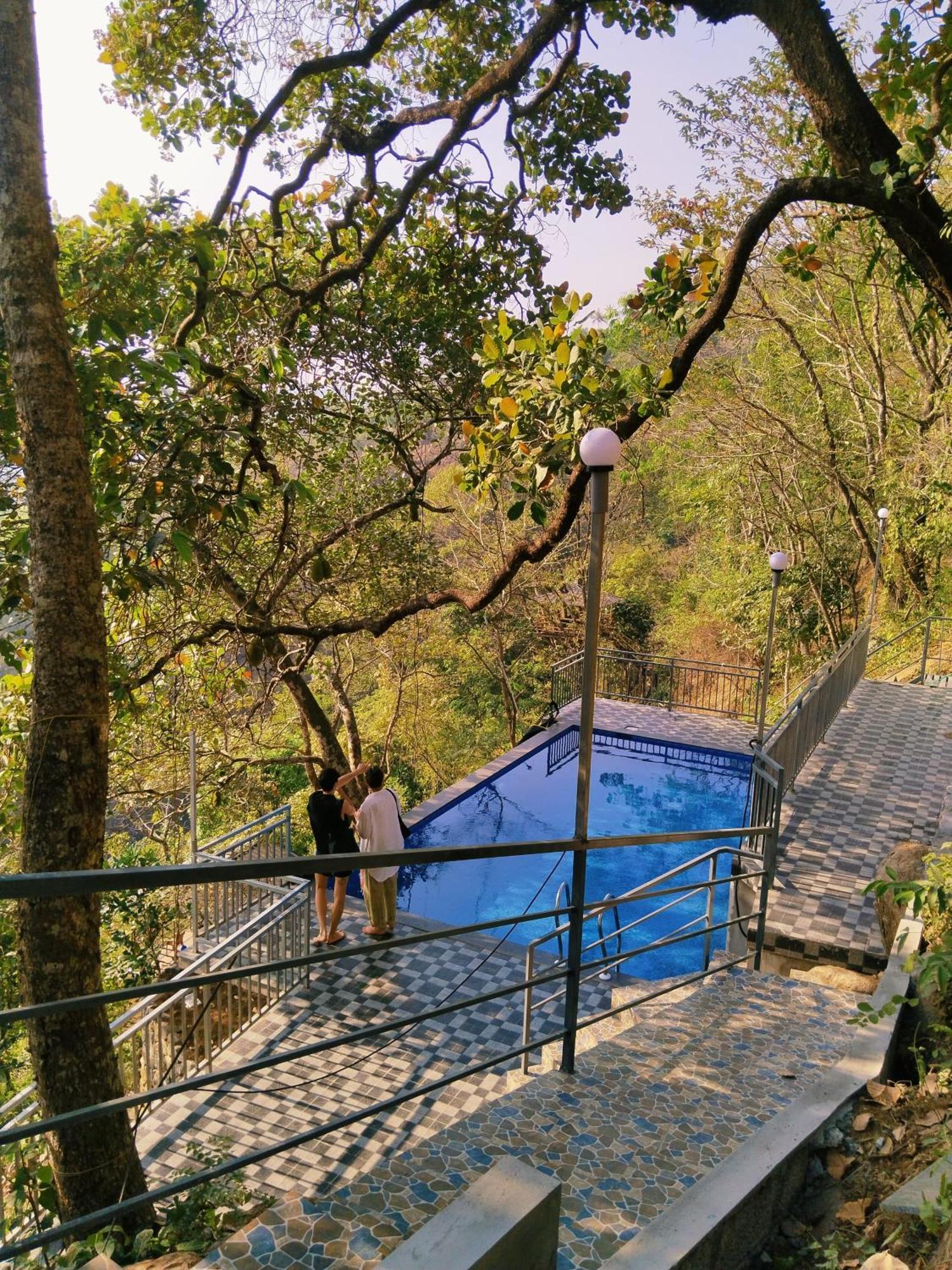 Sunset Valley Kerala Pool Resort - Serene Natural Forest Cottage Stay In Idukki With Sunrise & Sunset Panoramas, Natural Streams & Tranquil Summer Evenings Pīrmed Extérieur photo
