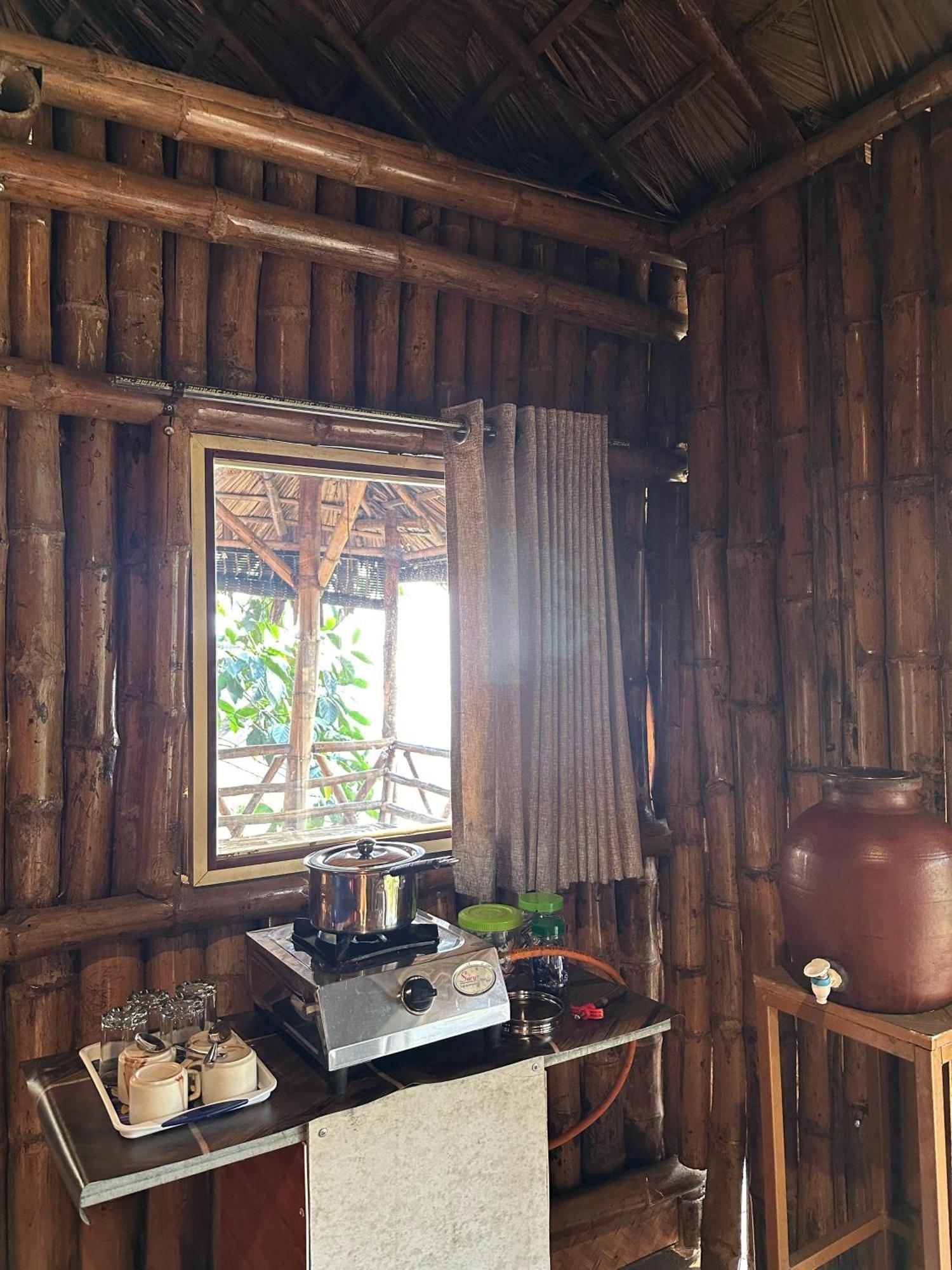 Sunset Valley Kerala Pool Resort - Serene Natural Forest Cottage Stay In Idukki With Sunrise & Sunset Panoramas, Natural Streams & Tranquil Summer Evenings Pīrmed Extérieur photo
