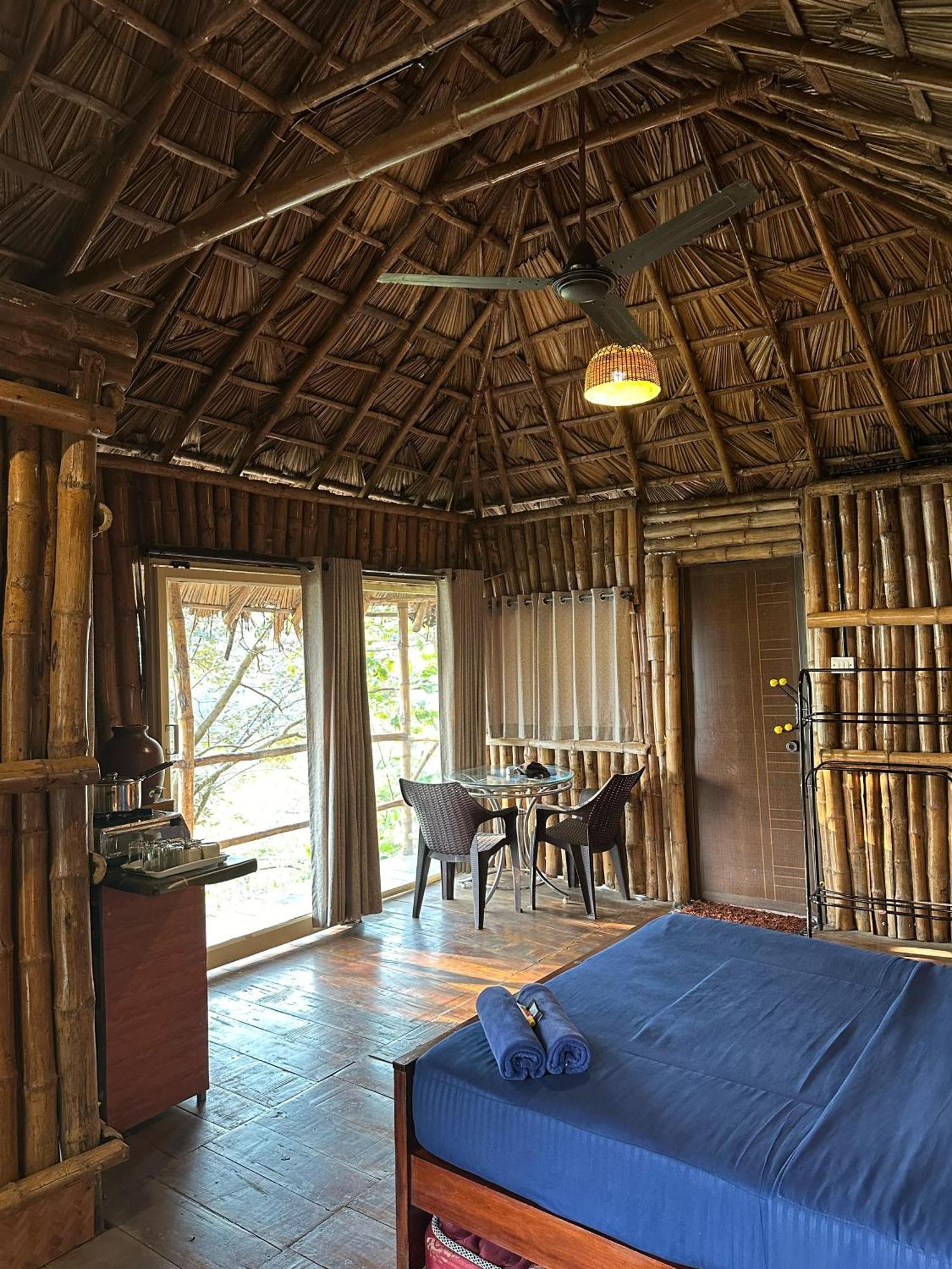 Sunset Valley Kerala Pool Resort - Serene Natural Forest Cottage Stay In Idukki With Sunrise & Sunset Panoramas, Natural Streams & Tranquil Summer Evenings Pīrmed Extérieur photo