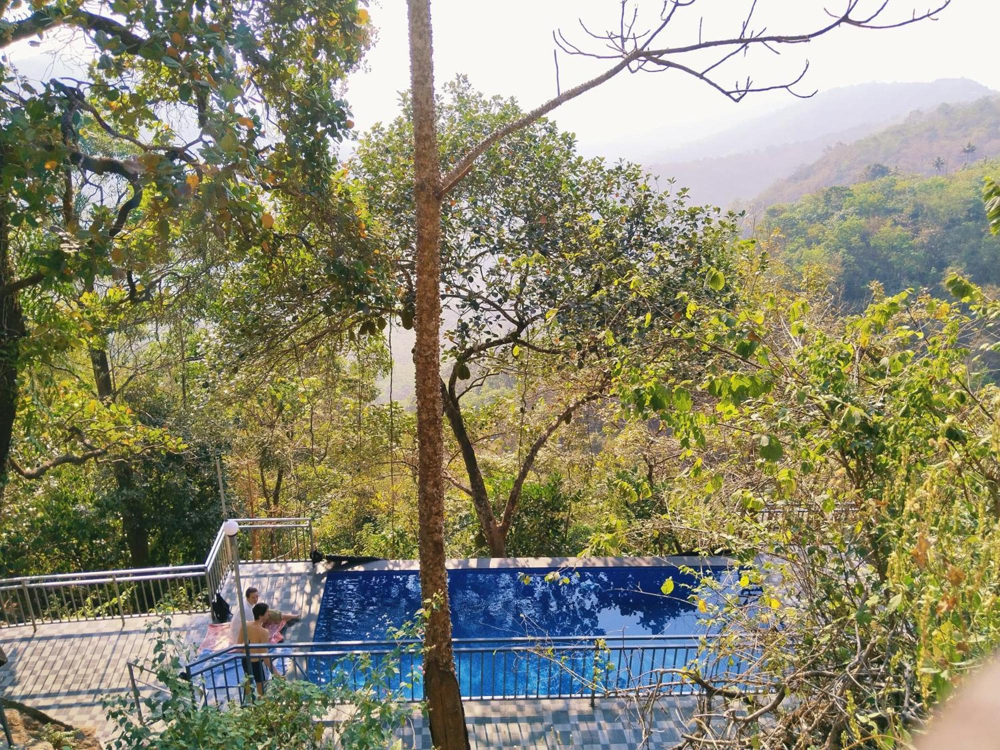 Sunset Valley Kerala Pool Resort - Serene Natural Forest Cottage Stay In Idukki With Sunrise & Sunset Panoramas, Natural Streams & Tranquil Summer Evenings Pīrmed Extérieur photo