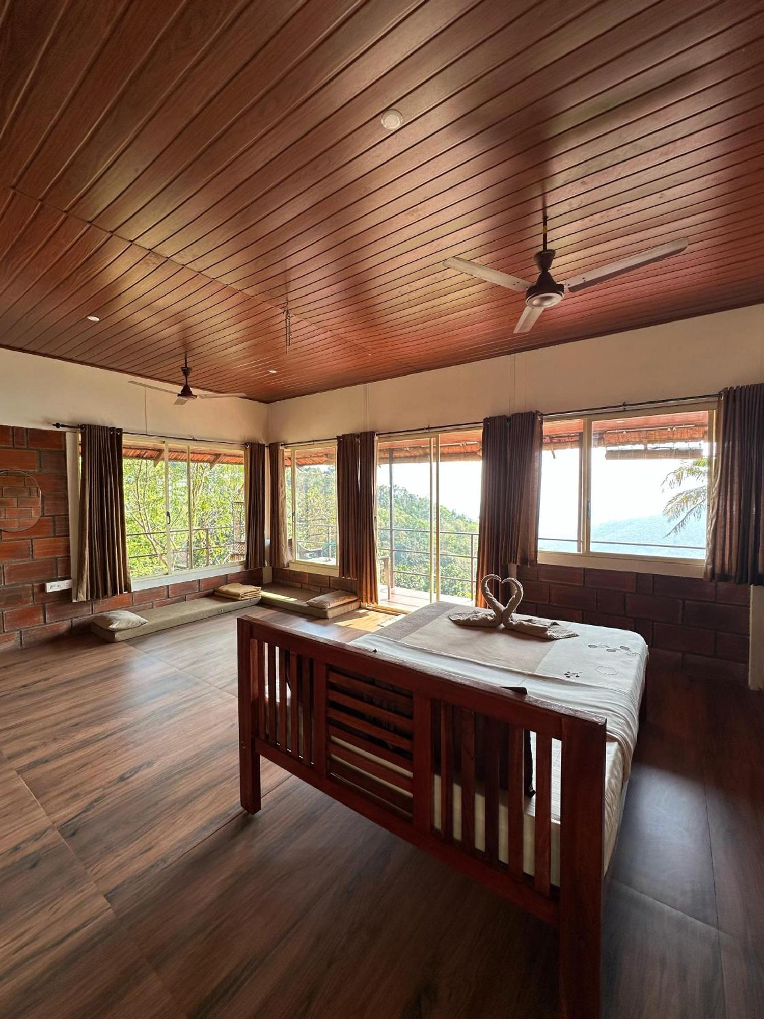 Sunset Valley Kerala Pool Resort - Serene Natural Forest Cottage Stay In Idukki With Sunrise & Sunset Panoramas, Natural Streams & Tranquil Summer Evenings Pīrmed Extérieur photo